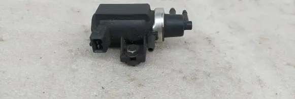 Volkswagen Golf IV Turbo solenoid valve 72190343 30618052