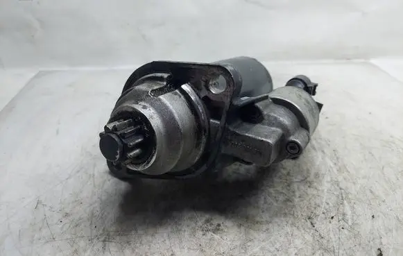 Skoda Octavia Mk2 (1Z) Starter motor 1005831311
