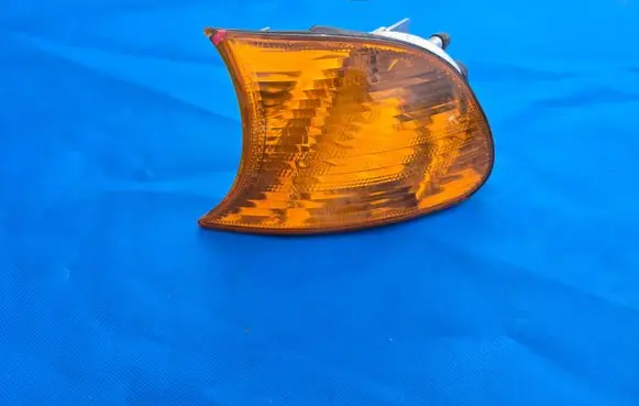 BMW 3 E46 Front indicator light 6904299