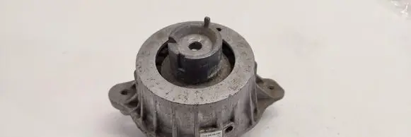 Mercedes-Benz C W205 Engine mount vacuum valve A2052400200