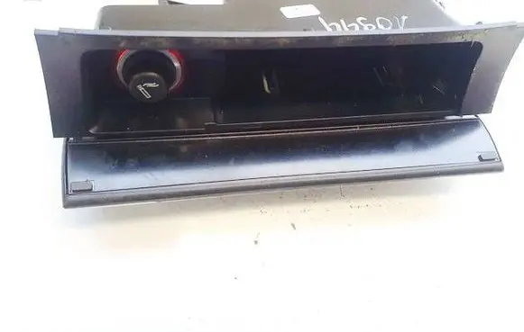 Volkswagen PASSAT B6 Car ashtray 3c0863284a 3c0857961a