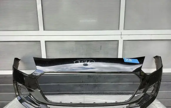 Suzuki Swift III Front bumper 7171153R