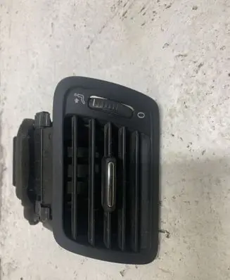 Volkswagen PASSAT B6 Dashboard side air vent grill/cover trim 3C1819701E