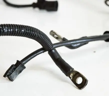 Volkswagen PASSAT B5 Negative earth cable (battery)