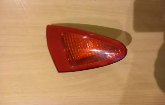 Alfa Romeo 147 Tailgate rear/tail lights 03320010