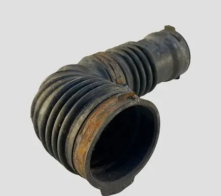 Mazda 6 Air intake hose/pipe R2AA1S76X