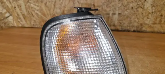 Front indicator light