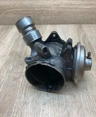 Mercedes-Benz C W203 EGR valve A6110900754