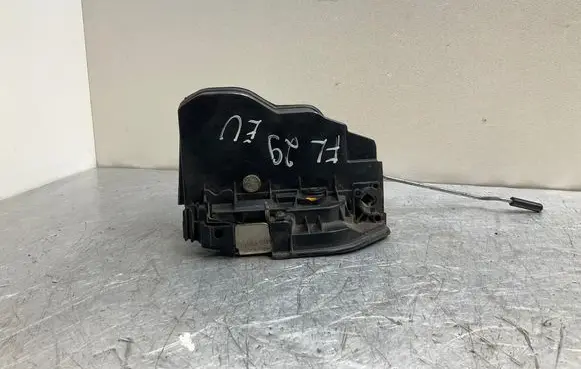 BMW 5 E60 E61 Front door lock 7229455 A053702