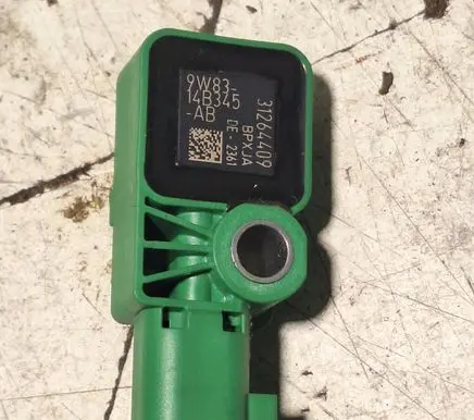 Volvo V50 Airbag deployment crash/impact sensor 31264409 BPXJA DE2361