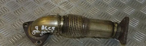 Volkswagen Passat Alltrack EGR valve line/pipe/hose AUDI_A6_VW_PASSAT_2.5_TDI_AKN_RURKA_EGR_WYDECHOWA_PRAWA