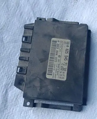 Mercedes-Benz E W211 Parking PDC control unit/module A0255457132