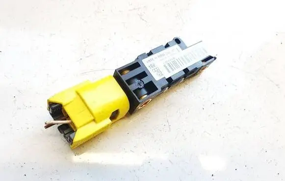 Volkswagen Touareg I Airbag deployment crash/impact sensor 4B0959643E