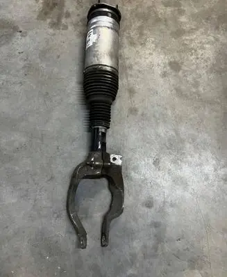 Land Rover Discovery 5 Front air suspension shock absorber HY323C285BE HY323C285