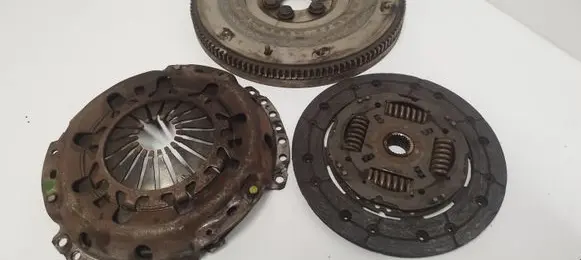 Volkswagen Polo IV 9N3 Flywheel R030103271D 9D04C