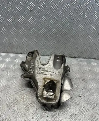 BMW X5 F15 Engine mounting bracket 6876284 7000201 6876280
