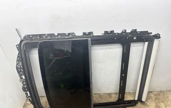 BMW 5 G30 G31 G38 Sunroof set 7391704