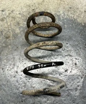 Mercedes-Benz Vito Viano W638 Front coil spring
