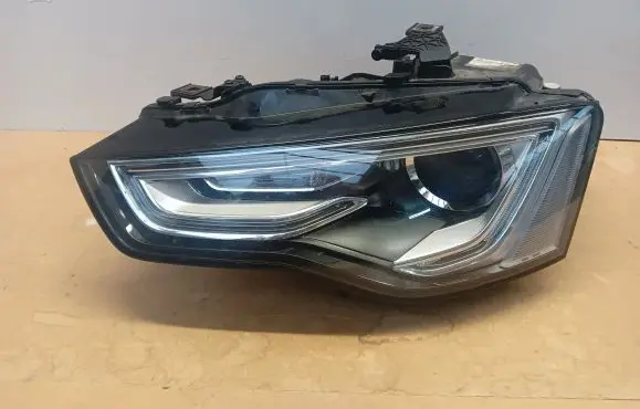 Audi A5 Headlight/headlamp 8T0941031C