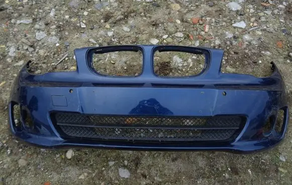 BMW 1 E82 E88 Front bumper R10P1