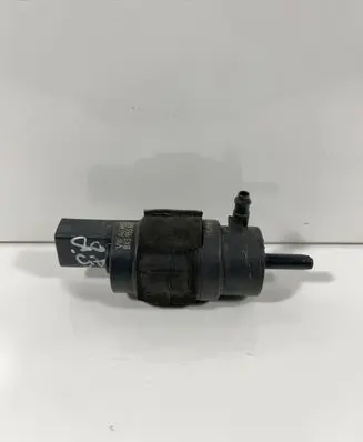 Audi A5 8T 8F Windscreen/windshield washer pump 8K5955647