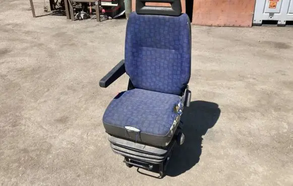 Iveco Daily 3rd gen Front driver seat 504101378