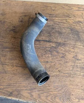 Intercooler hose/pipe