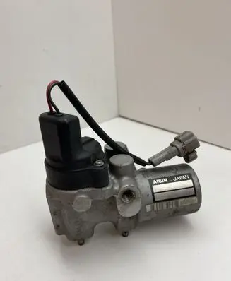 Toyota Prius (NHW20) Master brake cylinder 4727047010