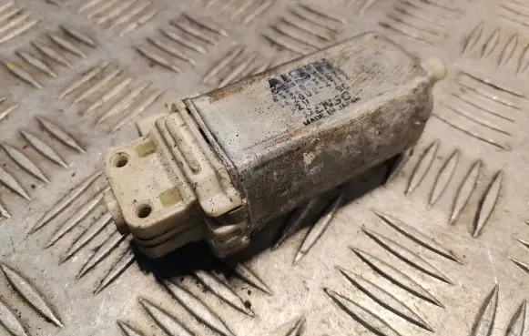 Lexus RX XU10 Seat adjustment motor 8582030570