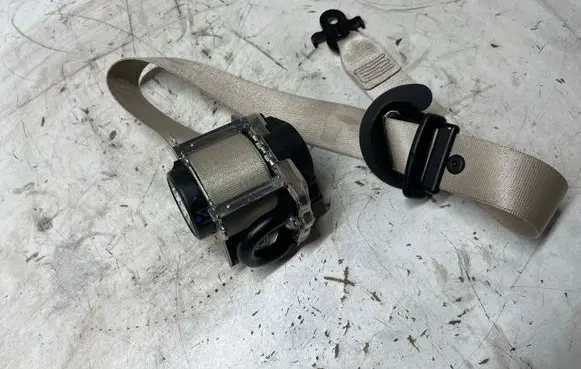 BMW X5 F15 Front seatbelt 635229900A