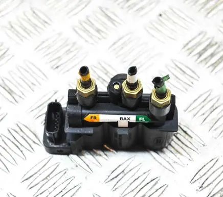 Land Rover Range Rover Sport L494 Air suspension control unit module (rear) CPLA5B710AB