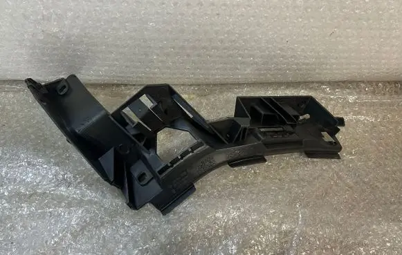 Volkswagen Golf Plus Rear bumper mounting bracket 5M0807393A