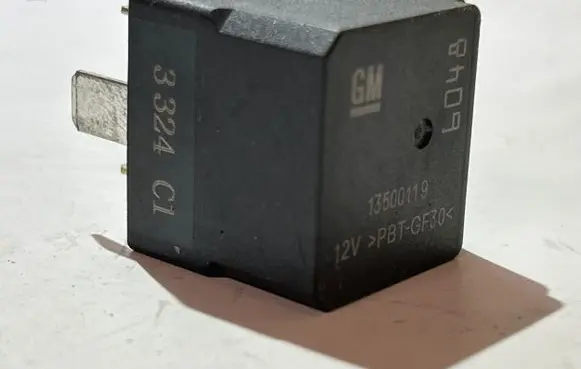 Opel Insignia A Other relay 13500119