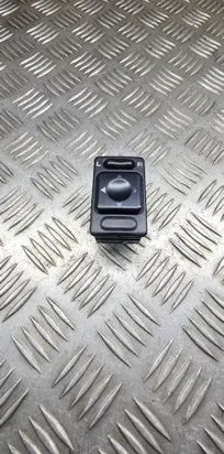 Subaru Forester SF Wing mirror switch 83071FC020