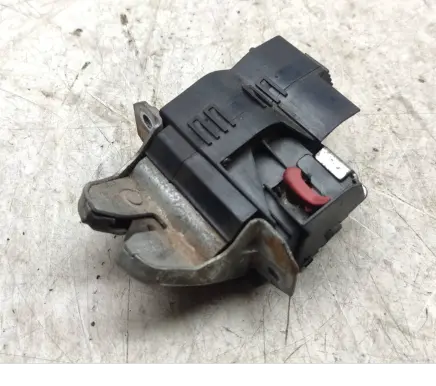 Mercedes-Benz C W203 Loading door lock 