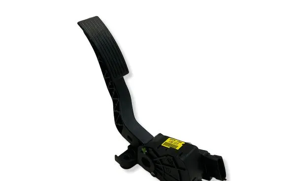 Hyundai i20 (PB PBT) Accelerator throttle pedal JGJ6751J500 351904A700