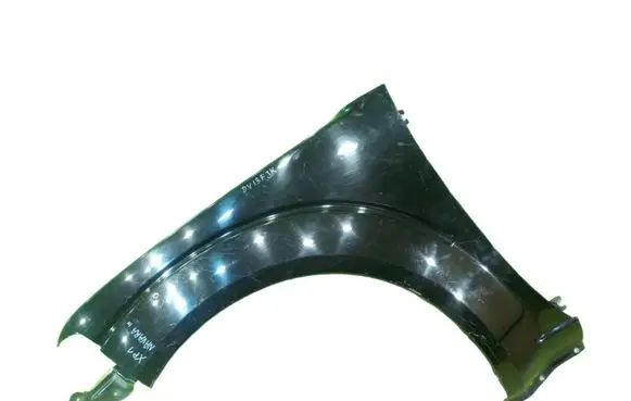 Nissan Navara D40 Fender PRZOD LEWY