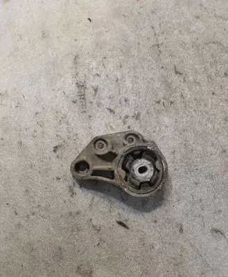 Audi A8 S8 D2 4D Rear differential mounting bracket 