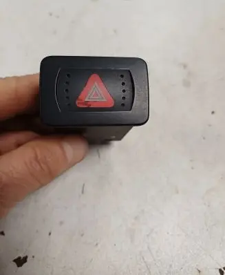 Volkswagen Golf IV Hazard light switch 1J0953235A