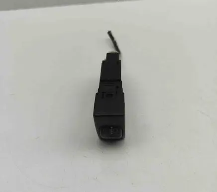 Isuzu D-Max Headlight level height control switch 8974039010 1670J89