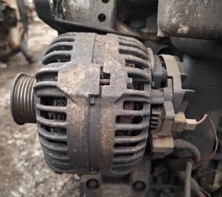 Volvo XC90 Generator/alternator 0124625001