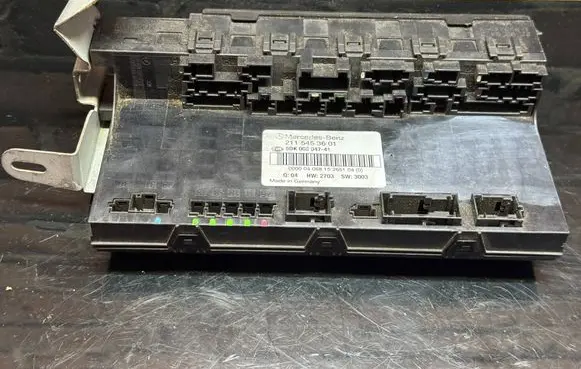 Mercedes-Benz E W211 SAM control unit 2115453601 5DK00804741