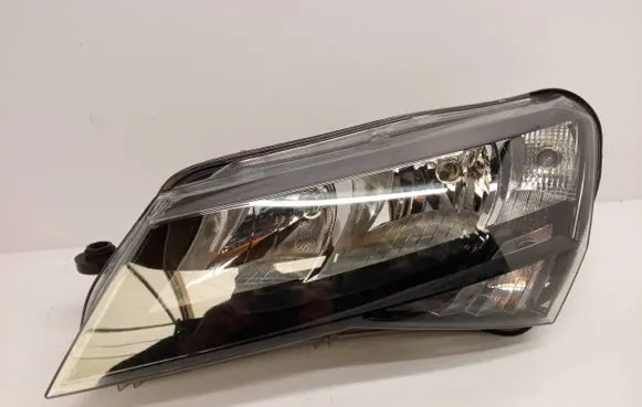 Skoda Superb B8 (3V) Headlight/headlamp 3V1941015