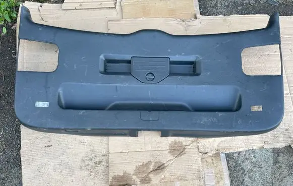 Seat Alhambra (Mk2) Tailgate trim 7N0867601