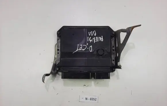 Toyota Avensis T270 Engine control unit/module 8966105D22