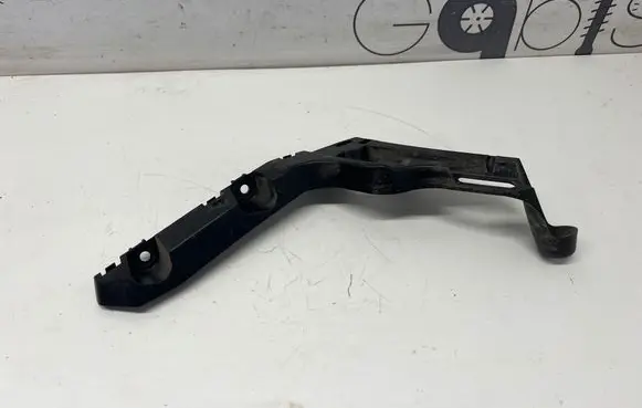 Opel Mokka B Rear bumper mounting bracket 9835237980