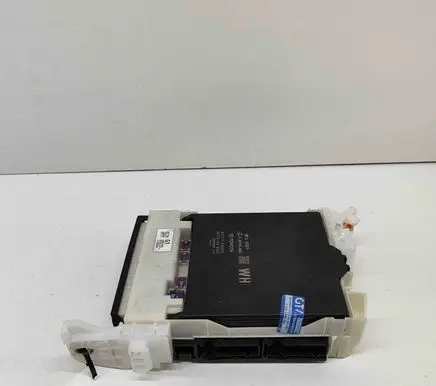 Toyota Yaris Cross Central body control module 82730K0110 63589462