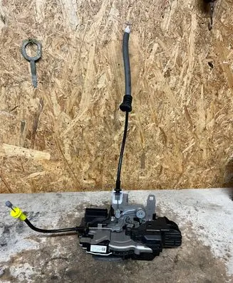 Volvo S60 Rear door lock 31462447
