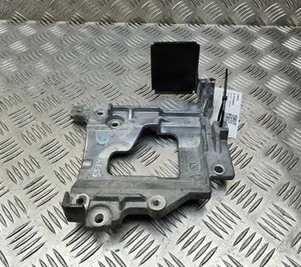 Nissan Leaf II (ZE1) A/C compressor mount bracket 171031B543 119105SK0A