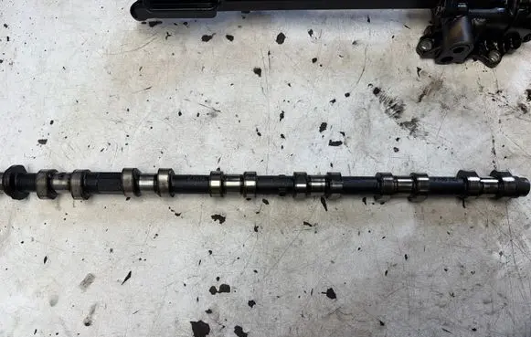 BMW 5 E60 E61 Camshaft 7788782